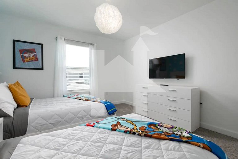 Vacation Home Near Disney, 4 bedrooms