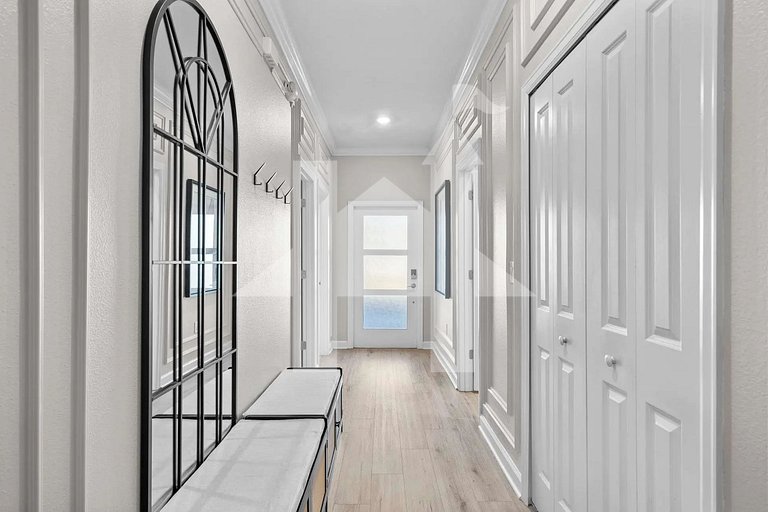 Vacation Home Near Disney, 5 bedrooms