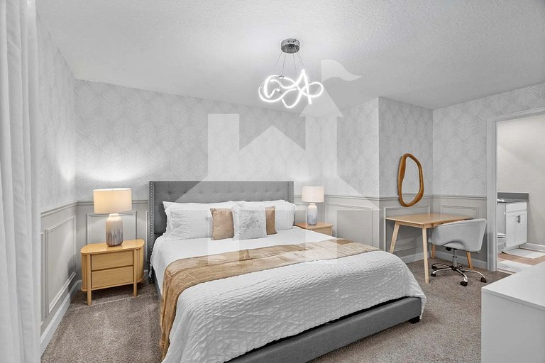 Vacation Home Near Disney, 5 bedrooms