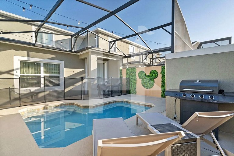 Vacation Home Near Disney, 5 bedrooms