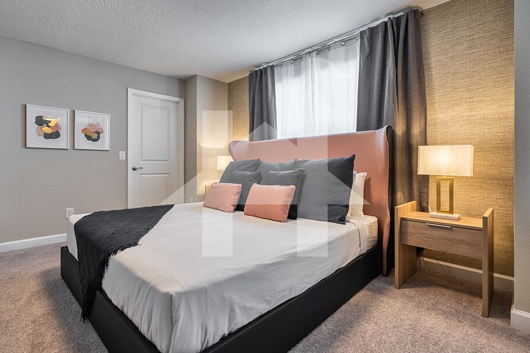 4BR Villa w/ Pool Near Disney + Themed Rooms