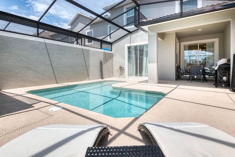 Vacation Home Near Disney, 4 bedrooms