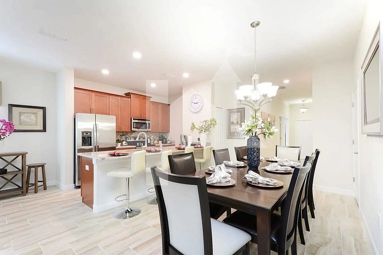 Vacation Home Near Disney, 5 bedrooms