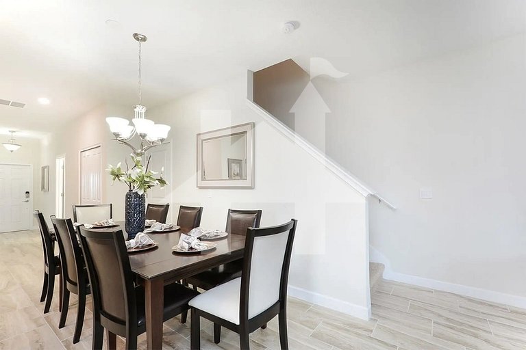 Vacation Home Near Disney, 5 bedrooms
