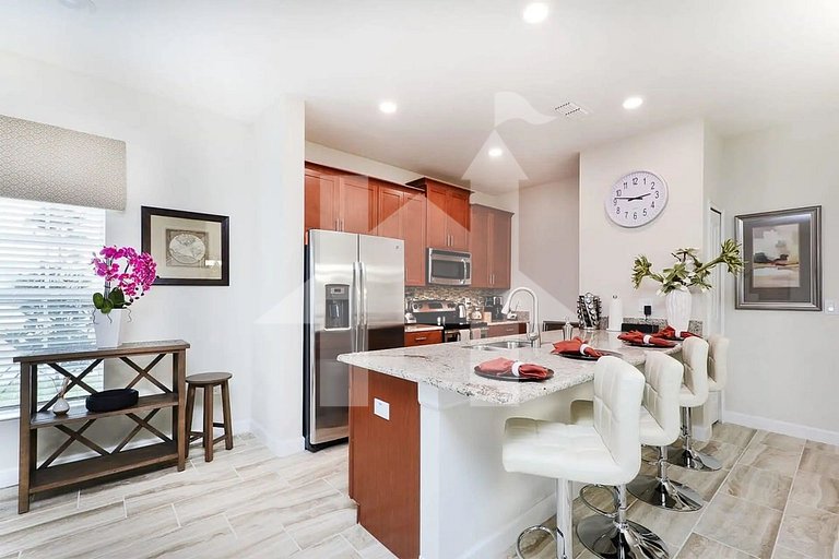 Vacation Home Near Disney, 5 bedrooms