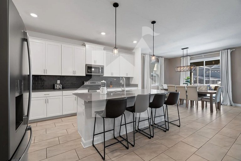Vacation Home Near Disney, 6 bedrooms