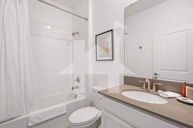 Vacation Home Near Disney, 6 bedrooms
