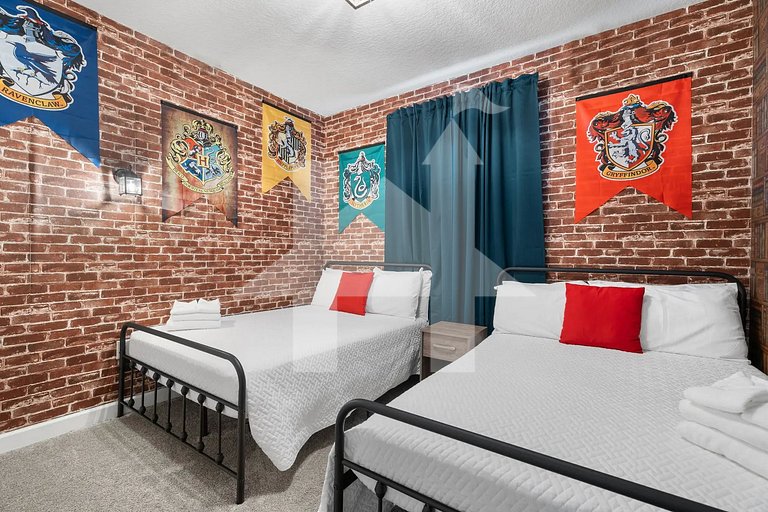 Vacation Home Near Disney, 6 bedrooms
