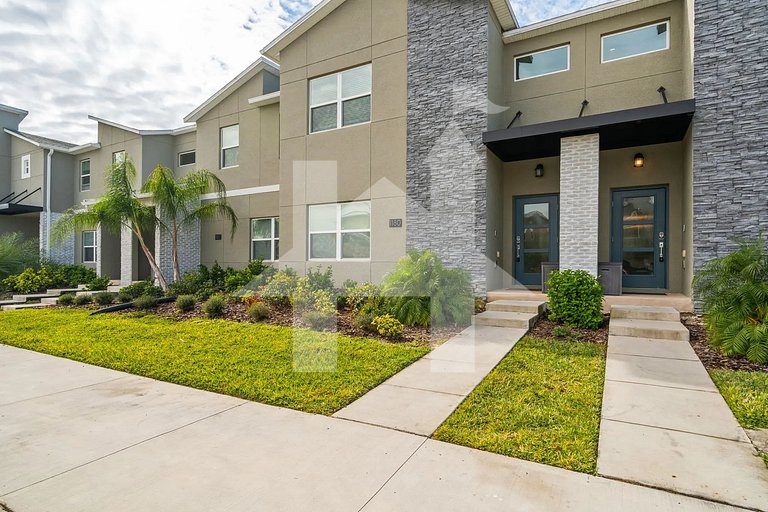 Vacation Home Near Disney, 4 bedrooms
