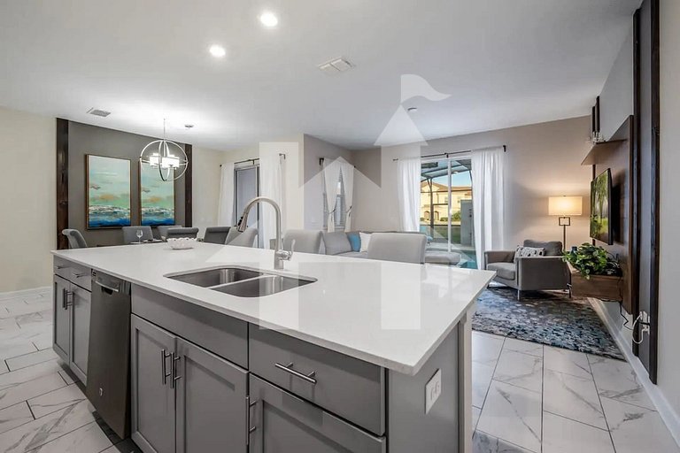 Vacation Home Near Disney, 4 bedrooms