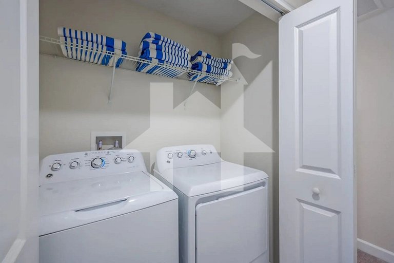 Vacation Home Near Disney, 4 bedrooms