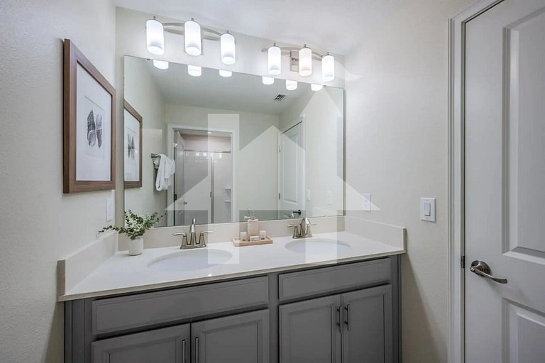 Vacation Home Near Disney, 4 bedrooms