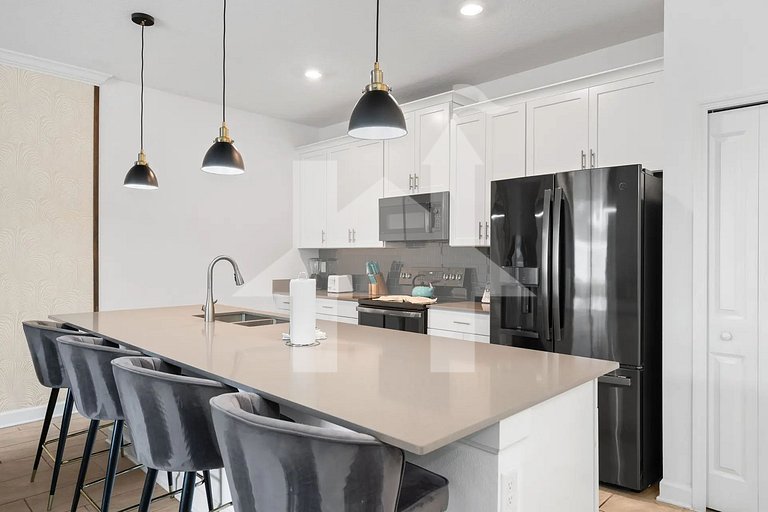 Vacation Home Near Disney, 4 bedrooms