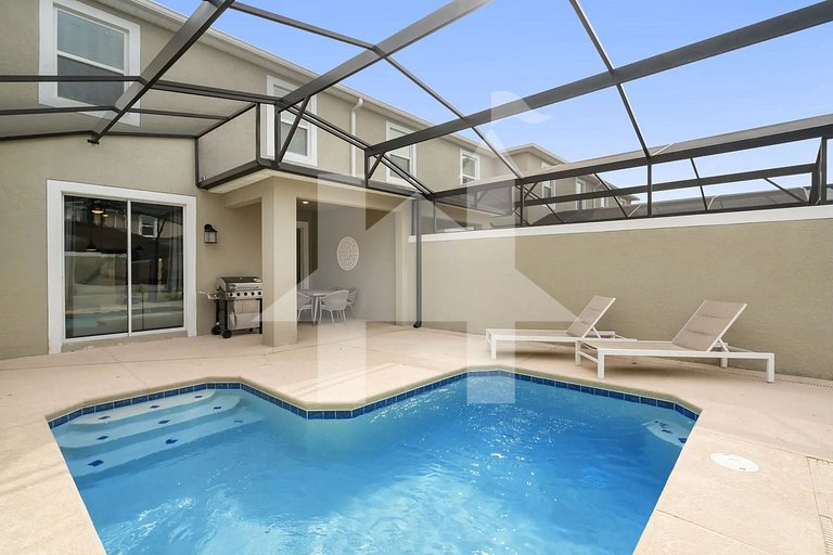 Vacation Home Near Disney, 4 bedrooms
