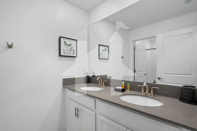 Vacation Home Near Disney, 4 bedrooms