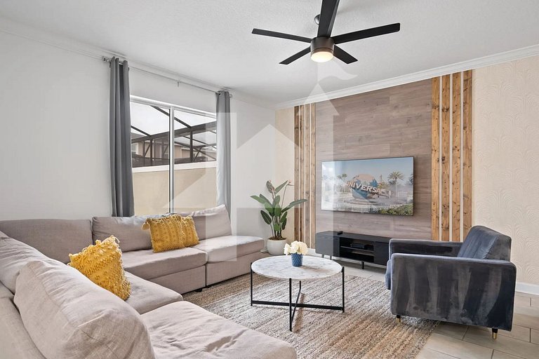 Vacation Home Near Disney, 4 bedrooms