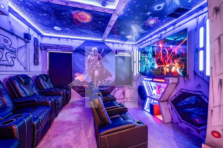 59546Q Luxury 6BR Villa | Prime Location, Pool & Cinema