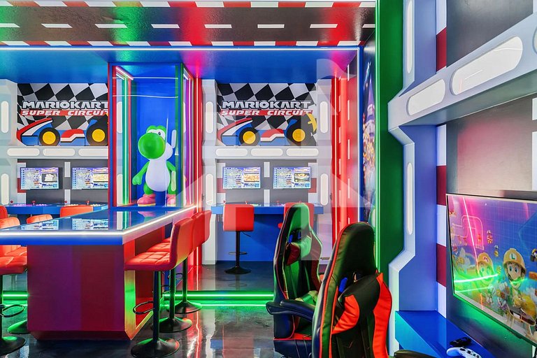 Luxury 10BR w/ Pool, Theater & Game Room