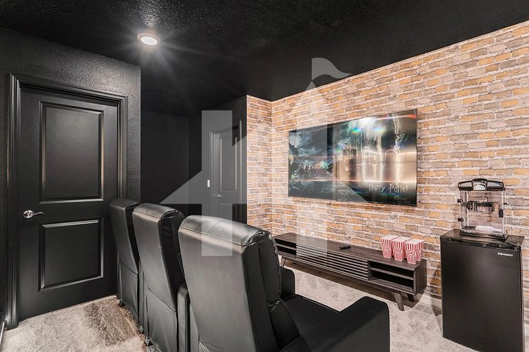 Casa de Luxo 10Q c/ Piscina, Cinema e Game Room