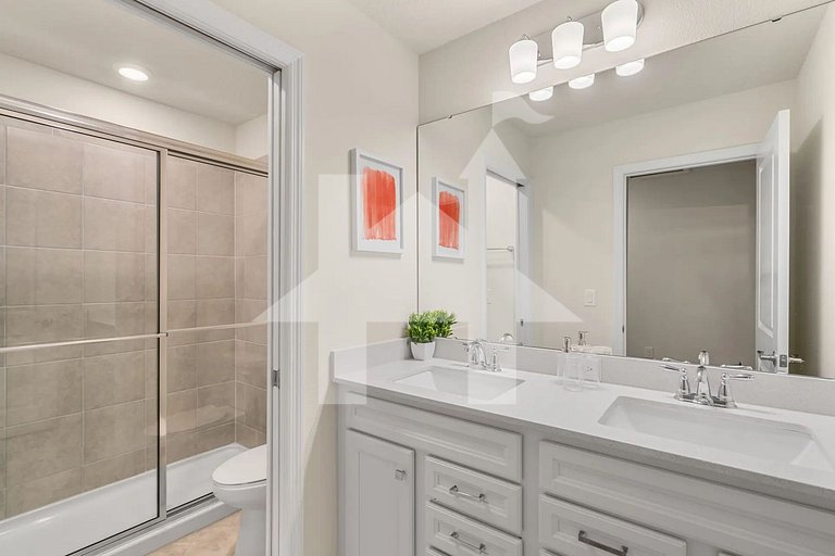 Luxury 10BR w/ Pool, Theater & Game Room