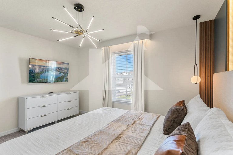 Luxury 10BR w/ Pool, Theater & Game Room