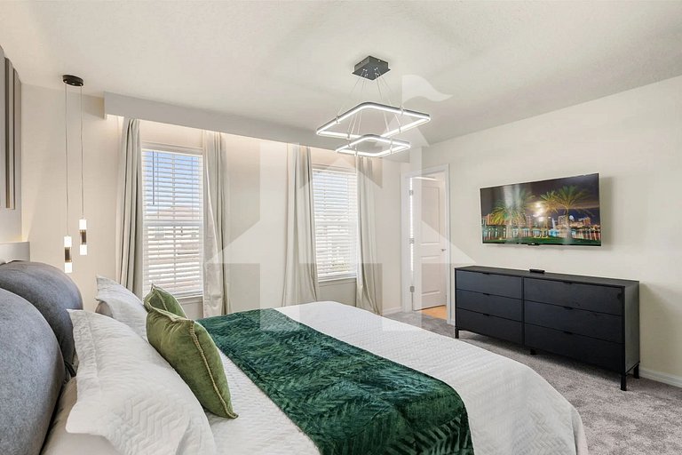 Luxury 10BR w/ Pool, Theater & Game Room