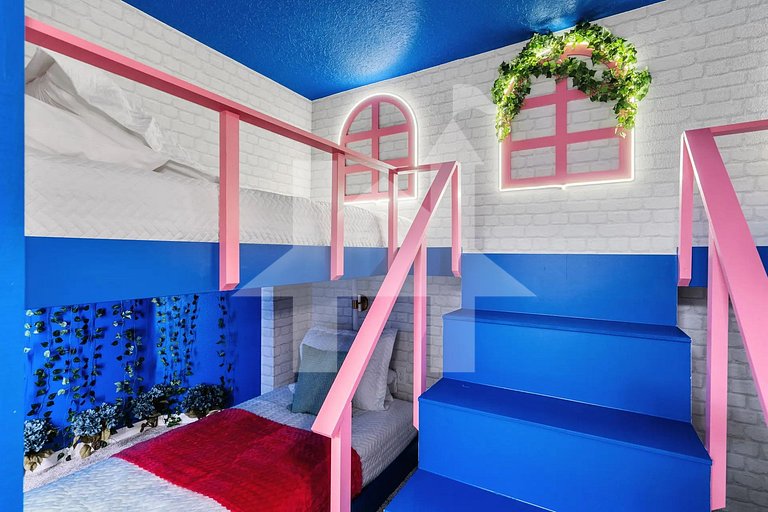 Casa de Luxo 10Q c/ Piscina, Cinema e Game Room