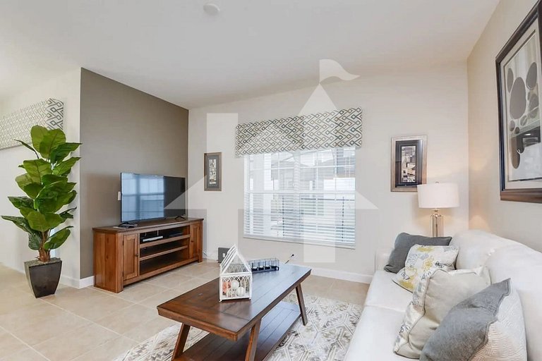 Vacation Home Near Disney, 4 bedrooms