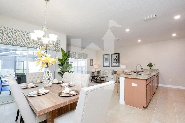 Vacation Home Near Disney, 4 bedrooms