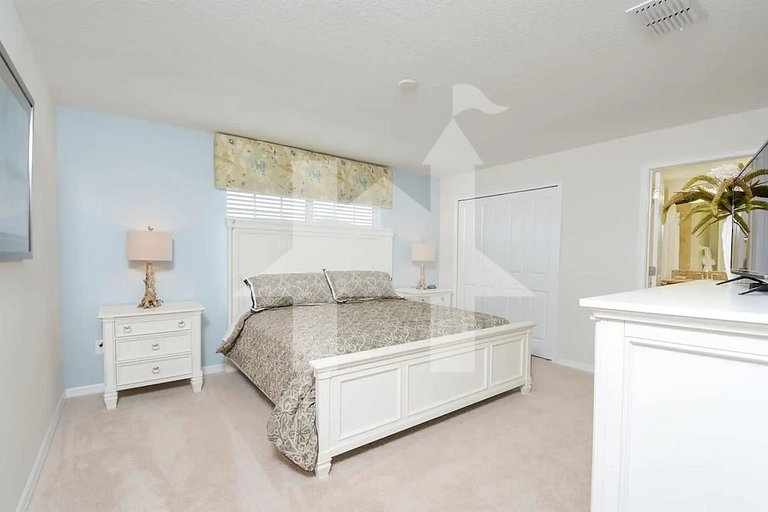 Vacation Home Near Disney, 4 bedrooms