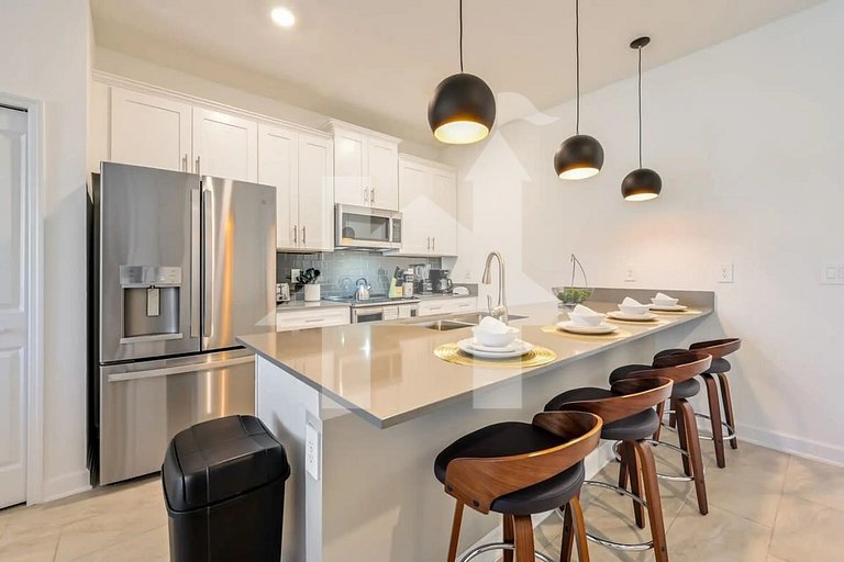 Vacation Home Near Disney, 5 bedrooms