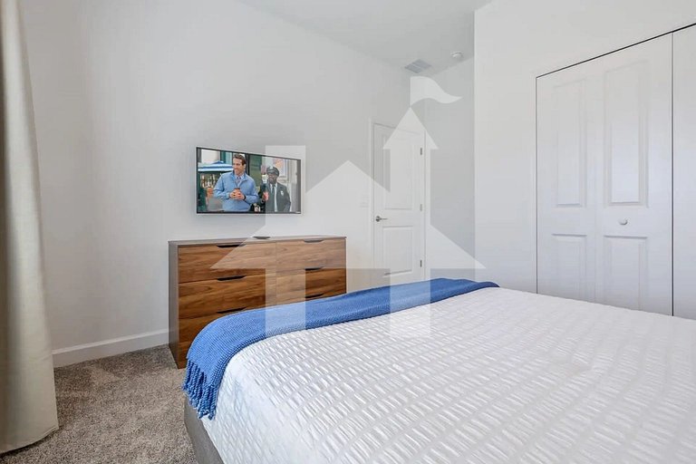Vacation Home Near Disney, 5 bedrooms