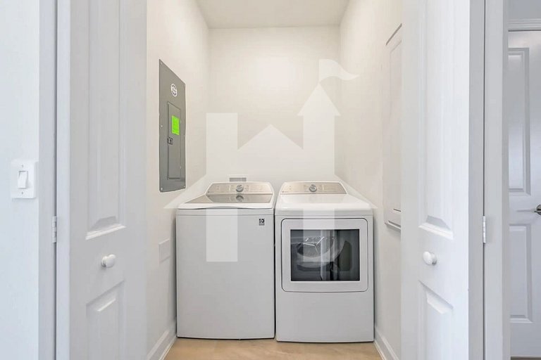 Vacation Home Near Disney, 5 bedrooms