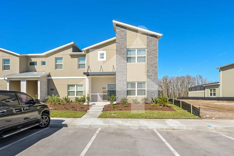 Vacation Home Near Disney, 5 bedrooms