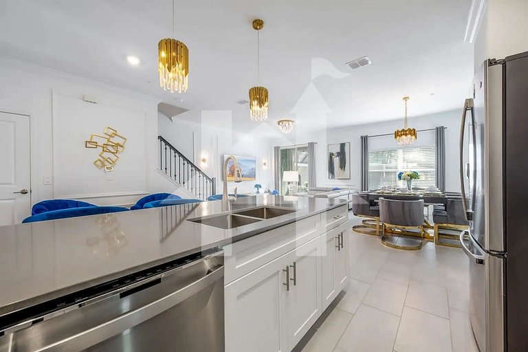 Vacation Home Near Disney, 5 bedrooms