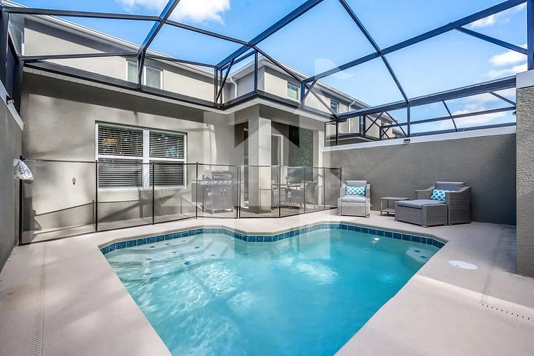 Vacation Home Near Disney, 5 bedrooms