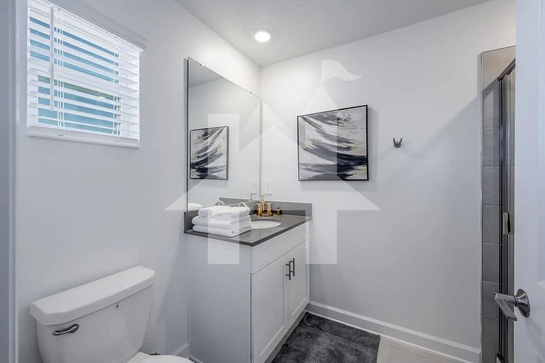 Vacation Home Near Disney, 5 bedrooms