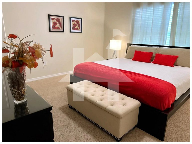 Vacation Home Near Disney, 4 bedrooms
