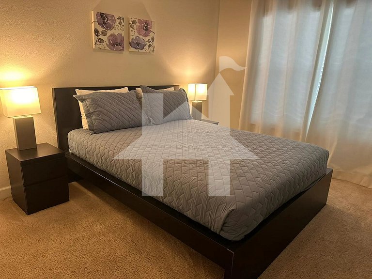 Vacation Home Near Disney, 4 bedrooms