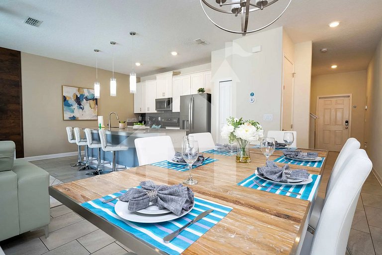 Vacation Home Near Disney, 4 bedrooms
