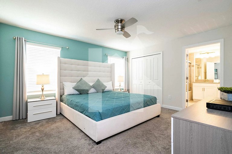 Vacation Home Near Disney, 4 bedrooms