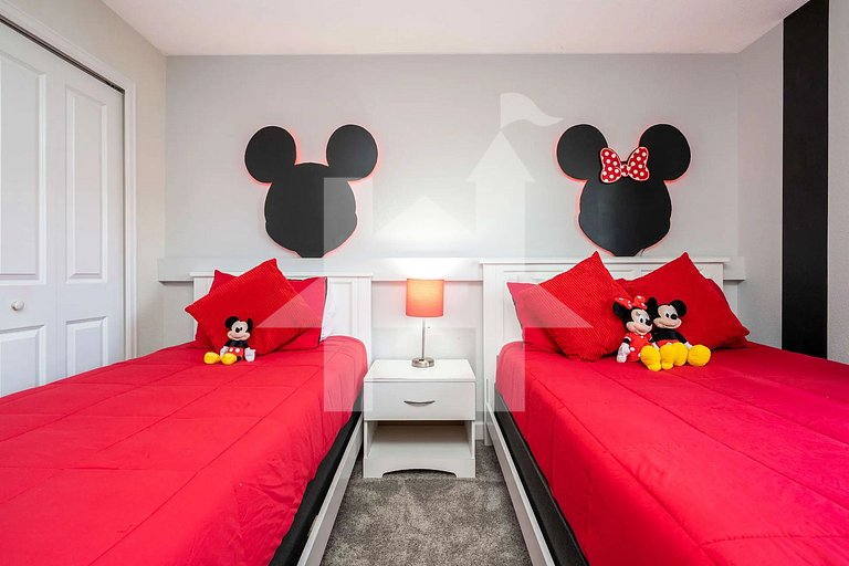 Vacation Home Near Disney, 4 bedrooms