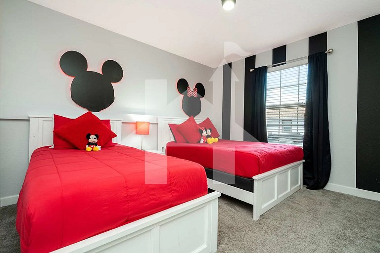 Vacation Home Near Disney, 4 bedrooms