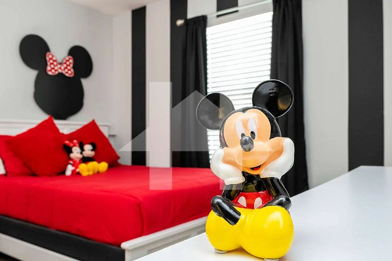 Vacation Home Near Disney, 4 bedrooms