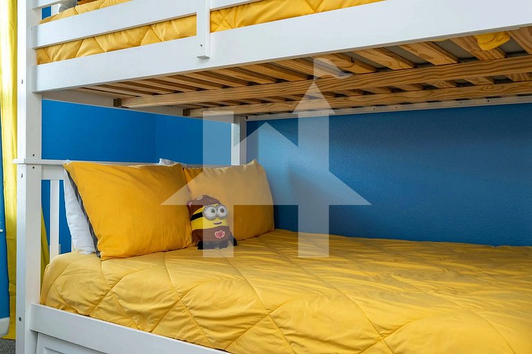 Vacation Home Near Disney, 4 bedrooms