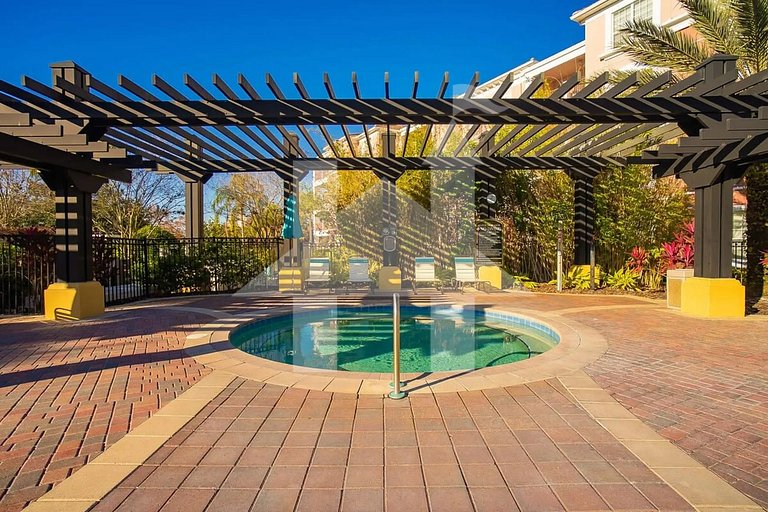 Vacation Home Near Universal Studios, 3 bedrooms