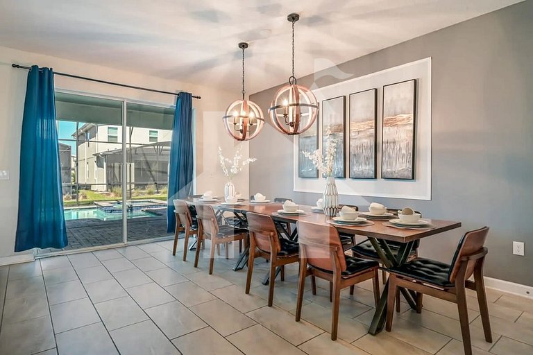 Vacation Home Near Disney, 9 bedrooms