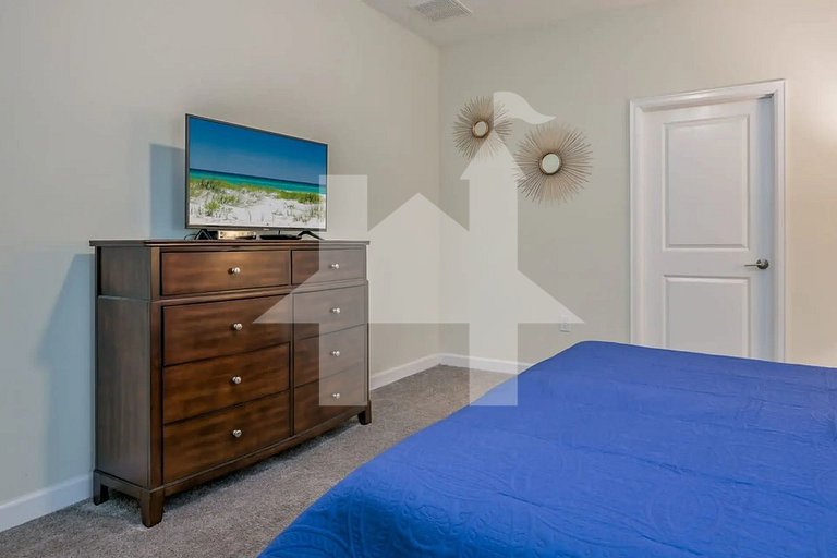 Vacation Home Near Disney, 9 bedrooms