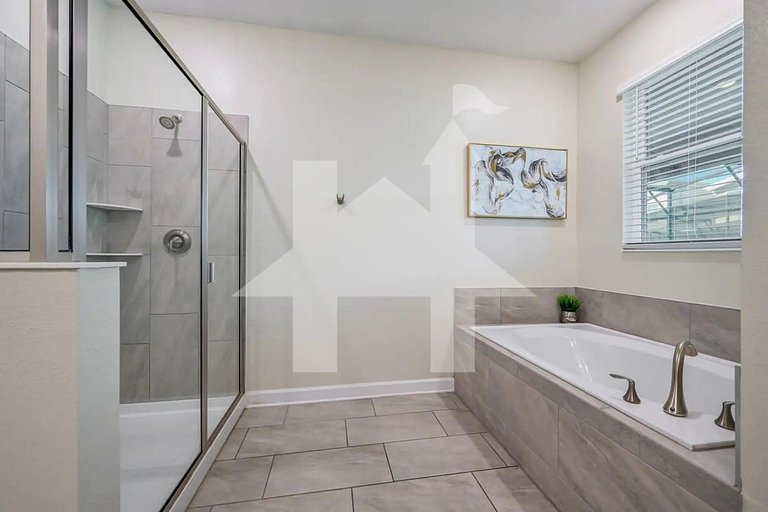 Vacation Home Near Disney, 9 bedrooms
