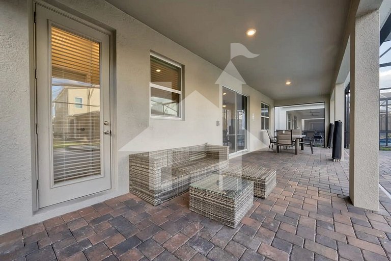 Vacation Home Near Disney, 9 bedrooms
